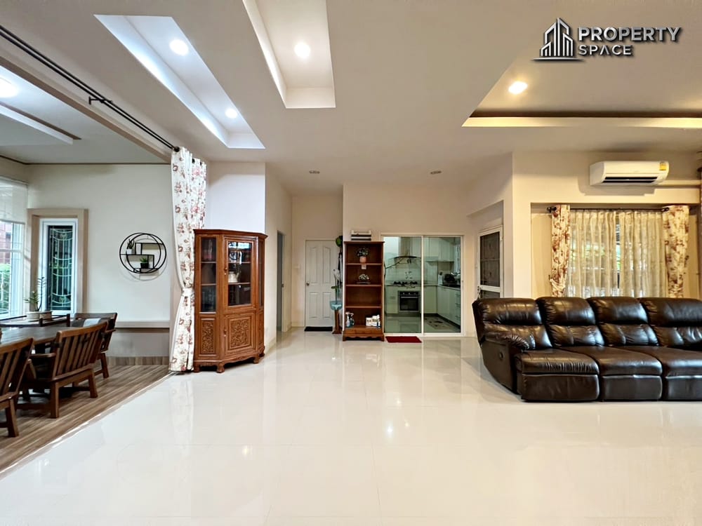 Ideal Family Living 3 Bedroom Pool Villa Near Regent International School Pattaya Image 7