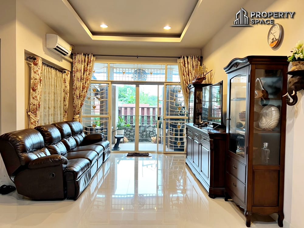 Ideal Family Living 3 Bedroom Pool Villa Near Regent International School Pattaya Image 6
