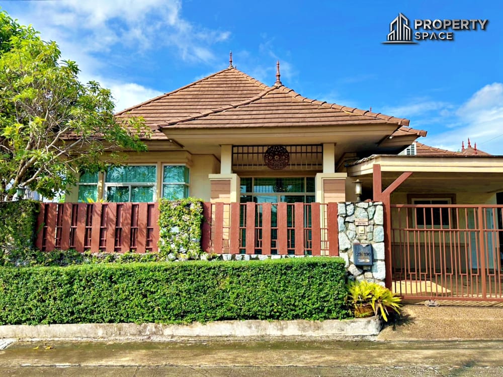 Ideal Family Living 3 Bedroom Pool Villa Near Regent International School Pattaya Image 1