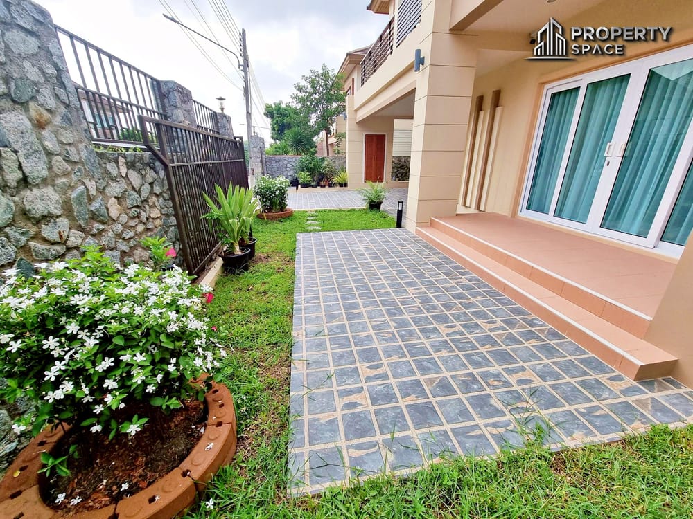 Brand New 3 Bedroom House Near Regent International School Pattaya Image 3