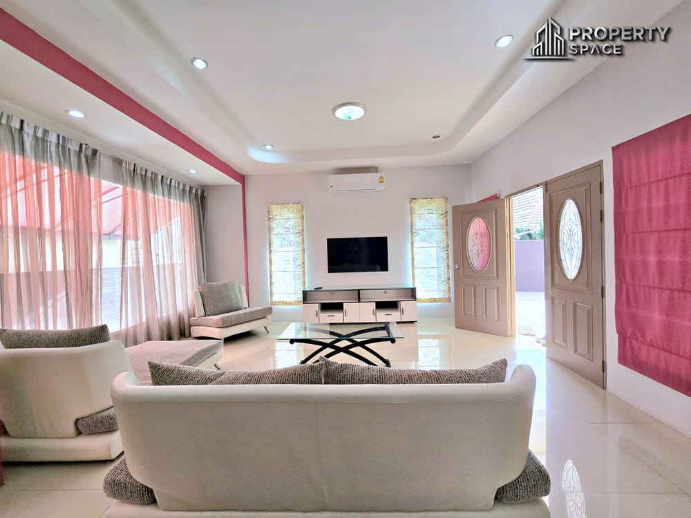 Single Story 3 Bedroom House Near The Chilled Shopping Mall Pattaya Image 6