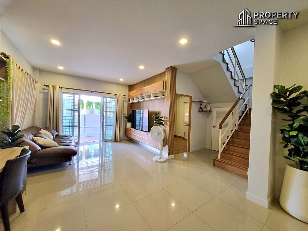 Single Corner Plot Two Storey Modern 3 Bedroom In East Pattaya Image 6
