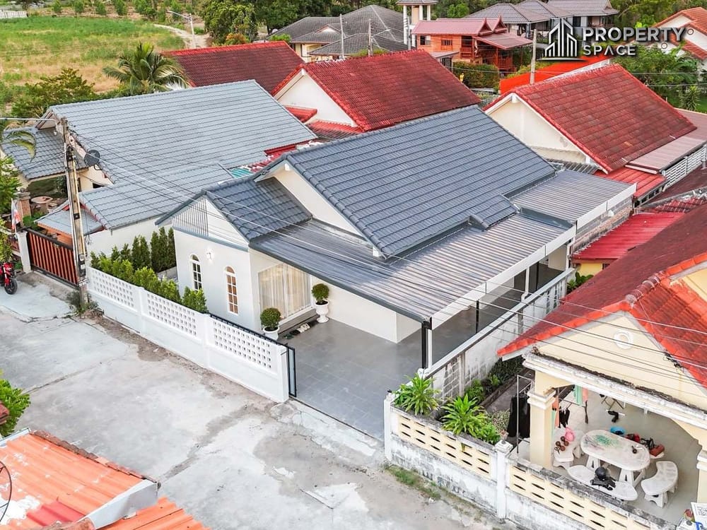 3 Bedroom Detached House Close To Mabprachan Lake Pattaya For Sale Image 1