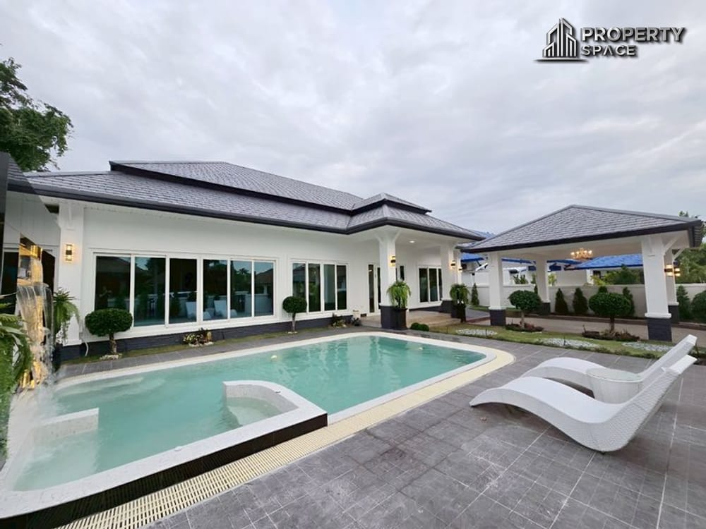 Spacious Pet-Friendly 5-Bedroom Modern Pool Villa In PMC Village 2 Pattaya Image 1