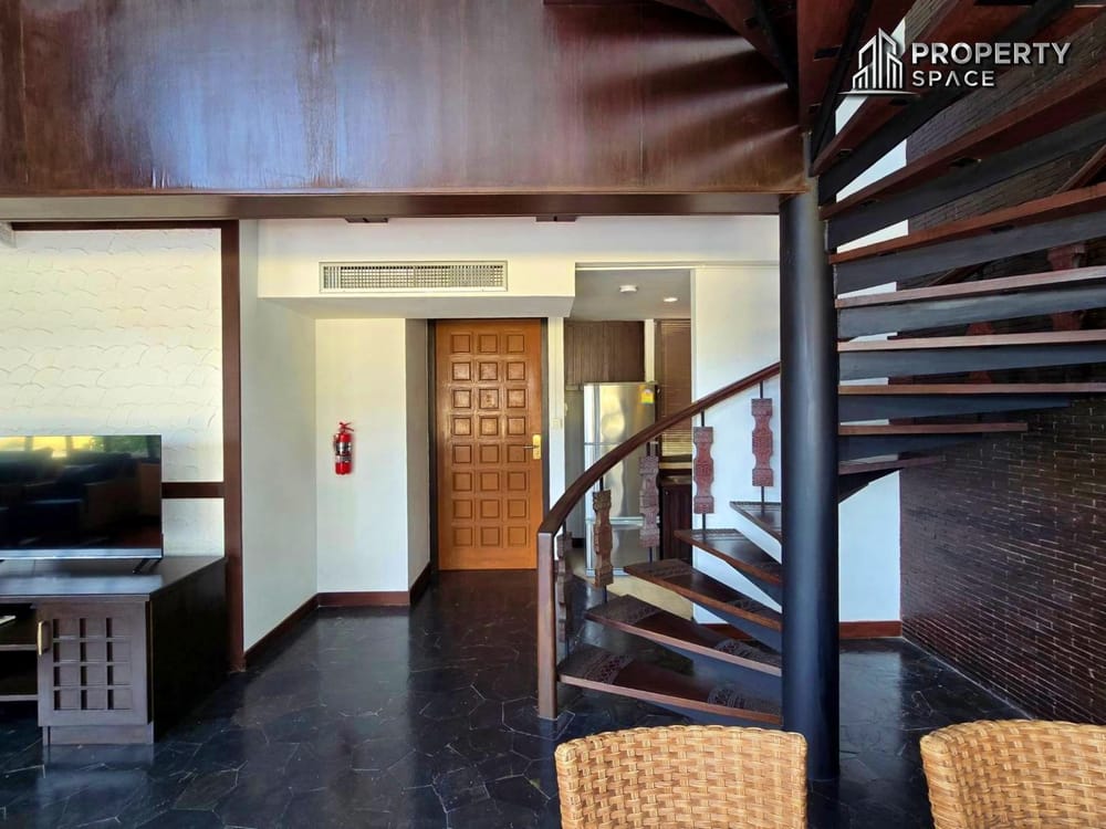 Duplex 3 Bedroom Condo Just 30 Meters From Jomtien Beach For Rent Image 5