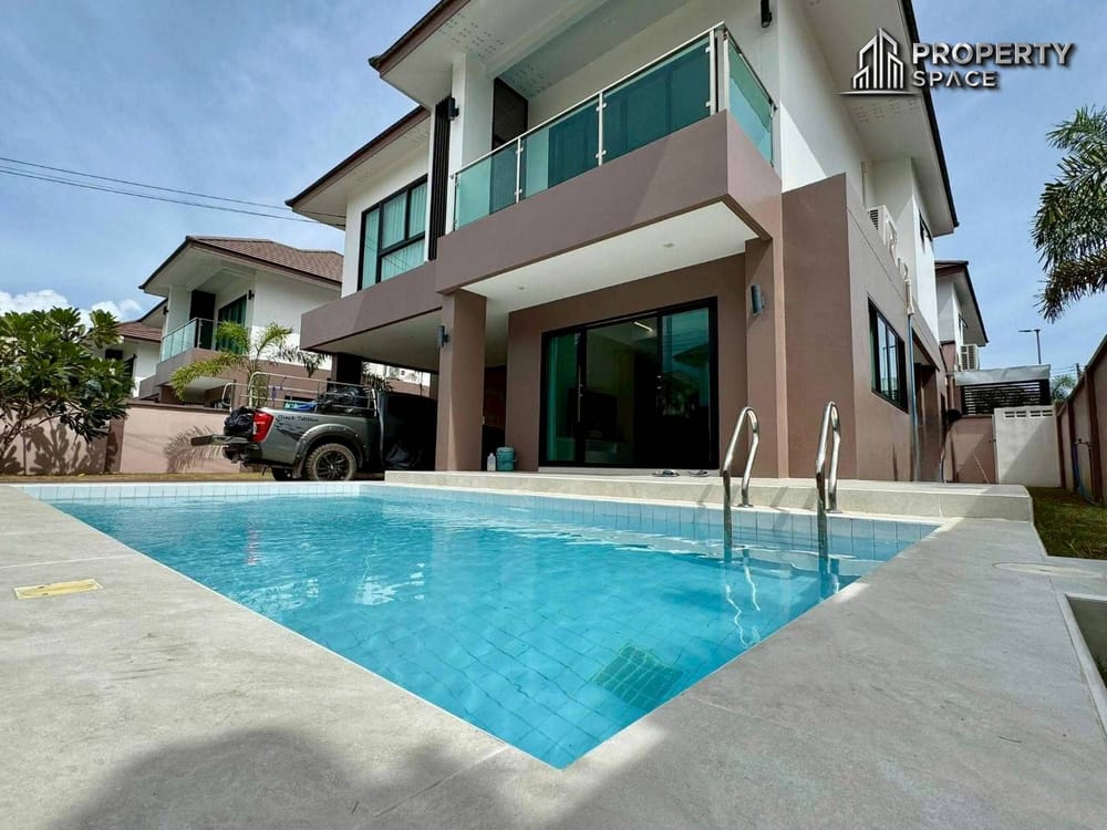 Modern Pet Friendly 4 Bedroom Pool Villa In The Lake Huai Yai Pattaya For Rent Image 1