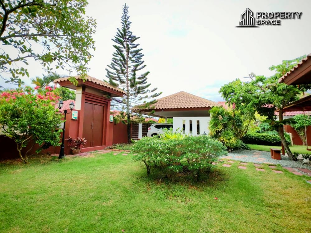 Thai Bali Style 2 Bedroom House With Big Garden In Huai Yai Pattaya Image 5