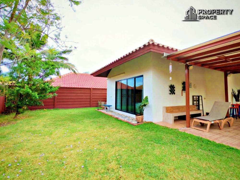 Thai Bali Style 2 Bedroom House With Big Garden In Huai Yai Pattaya Image 3