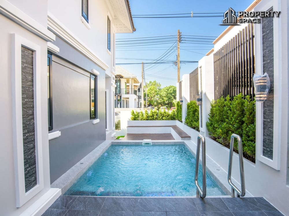 Modern Luxury 2-Storey 4 Bedroom Pool Villa In Central Pattaya For Sale Image 5