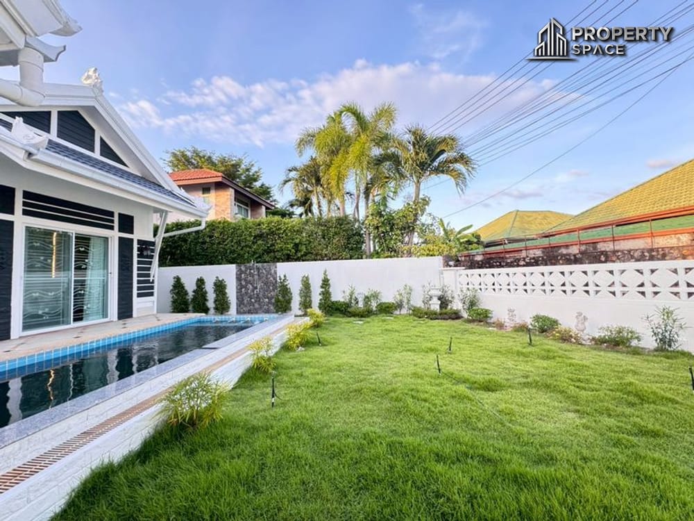 Modern Thai Style 5 Bedroom Pool Villa With Big Garden in Nong Pla Lai Pattaya Image 4