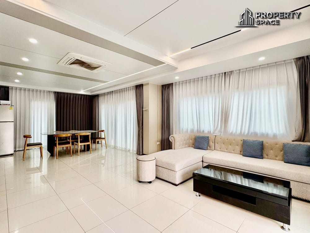 Modern 2 Storey 4 Bedroom Pool Villa in The Lake Huai Yai Pattaya Image 5