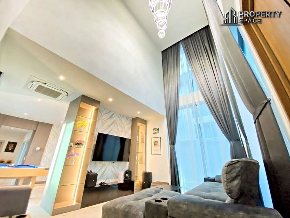 Stunning Luxury 3-Storey 6 Bedrooms Pool Villa In Astro Hill Pattaya Image 6