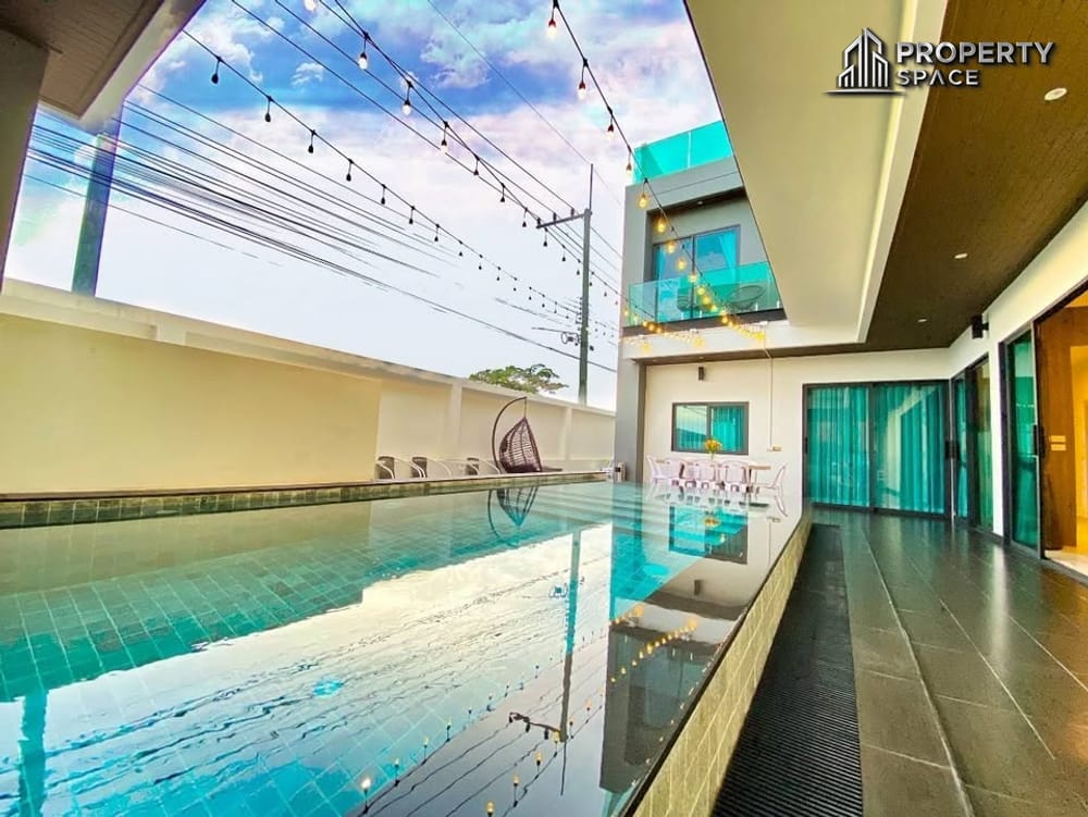 Stunning Luxury 3-Storey 6 Bedrooms Pool Villa In Astro Hill Pattaya Image 4
