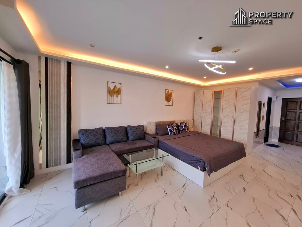 Sea View Studio 48 sqm In View Talay 5C Pattaya Condo Image 3