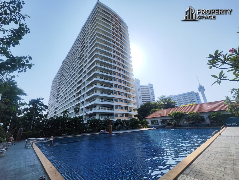 Sea View Studio 48 sqm In View Talay 5C Pattaya Condo Image 1
