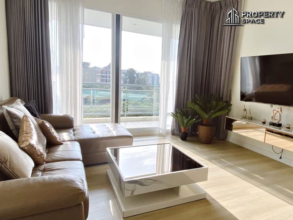 Stylish 2 Bedroom Sea View In Reflection Jomtien Beachfront Condominium Image 4