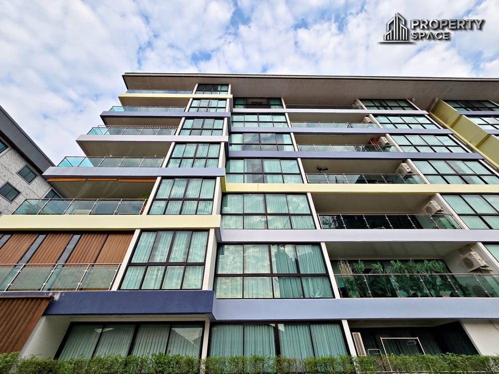 Spacious 2 Bedroom 117 Sqm City View In Gardenia Pattaya Condo For Sale Image 1