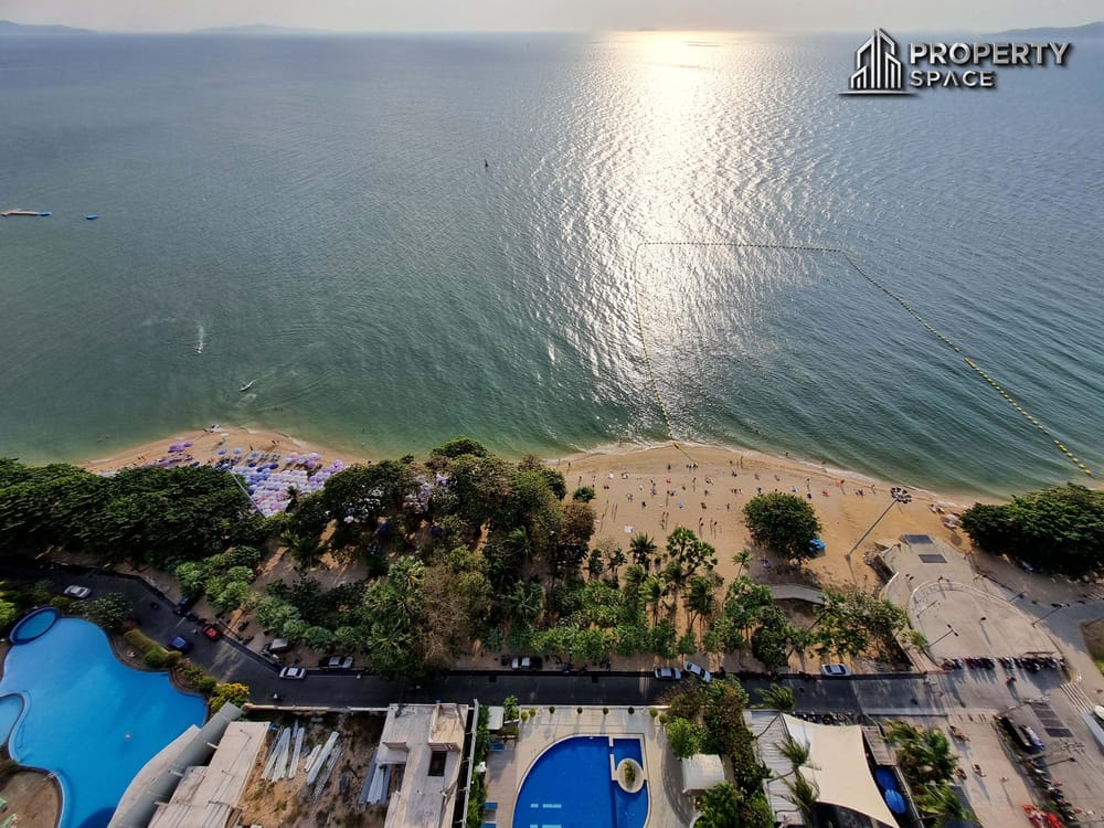 Direct Sea View 2 Bedroom (FQ) In Baan Haad U Thong Pratumnak Beachfront Condo For Sale Image 6