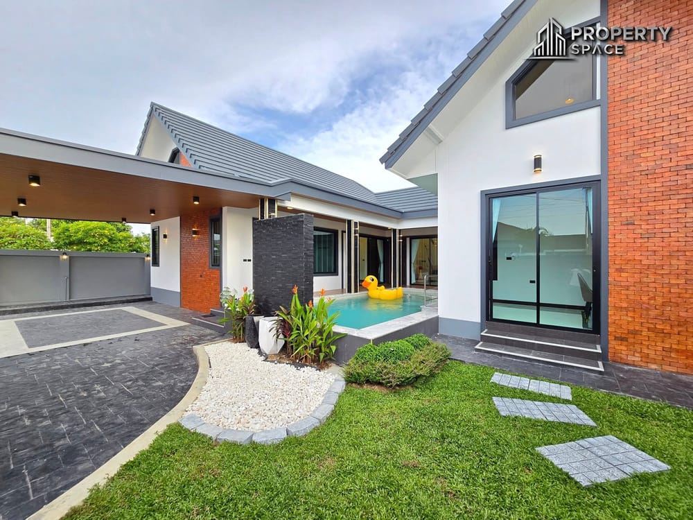Stylish Modern 3 Bedroom Private Pool Villa In Mabprachan Lake For Sale Image 3