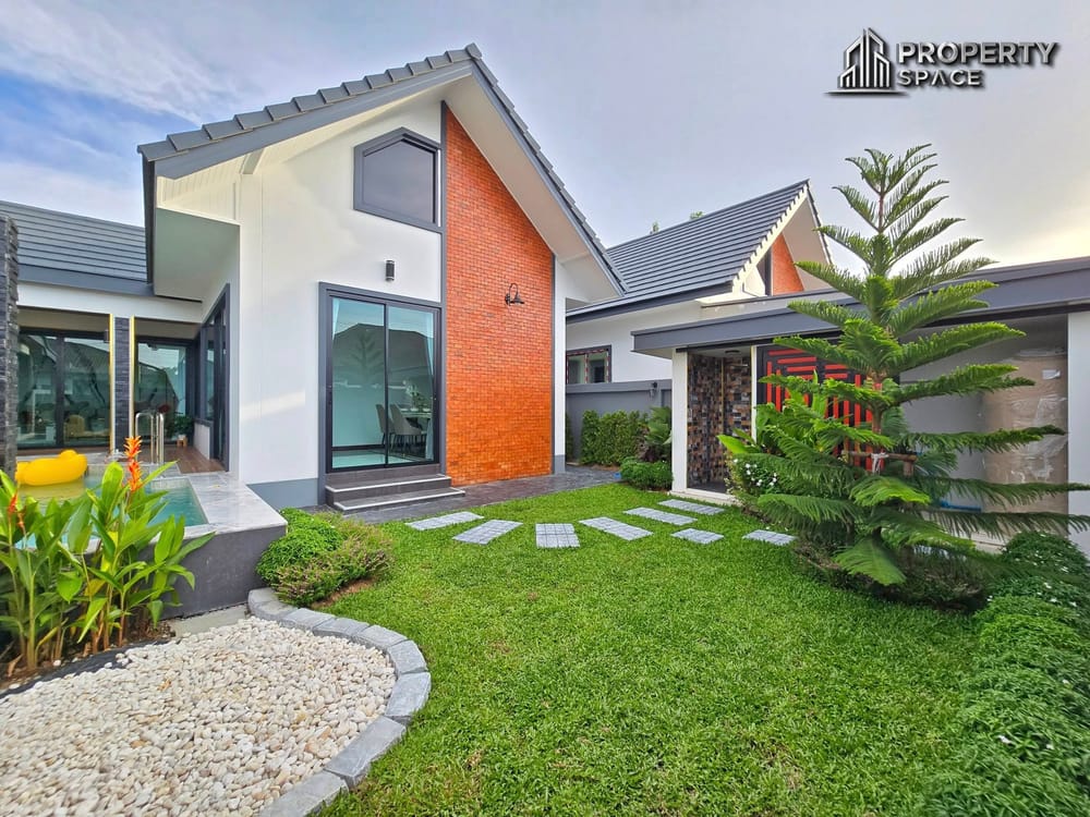 Stylish Modern 3 Bedroom Private Pool Villa In Mabprachan Lake For Sale Image 4