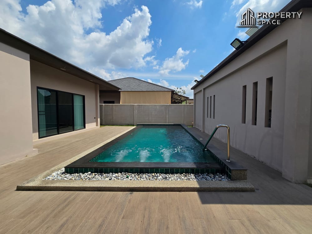 Pattaya Spacious Family Home 3 Bedroom Pool Villa In Huay Yai For Sale Image 4
