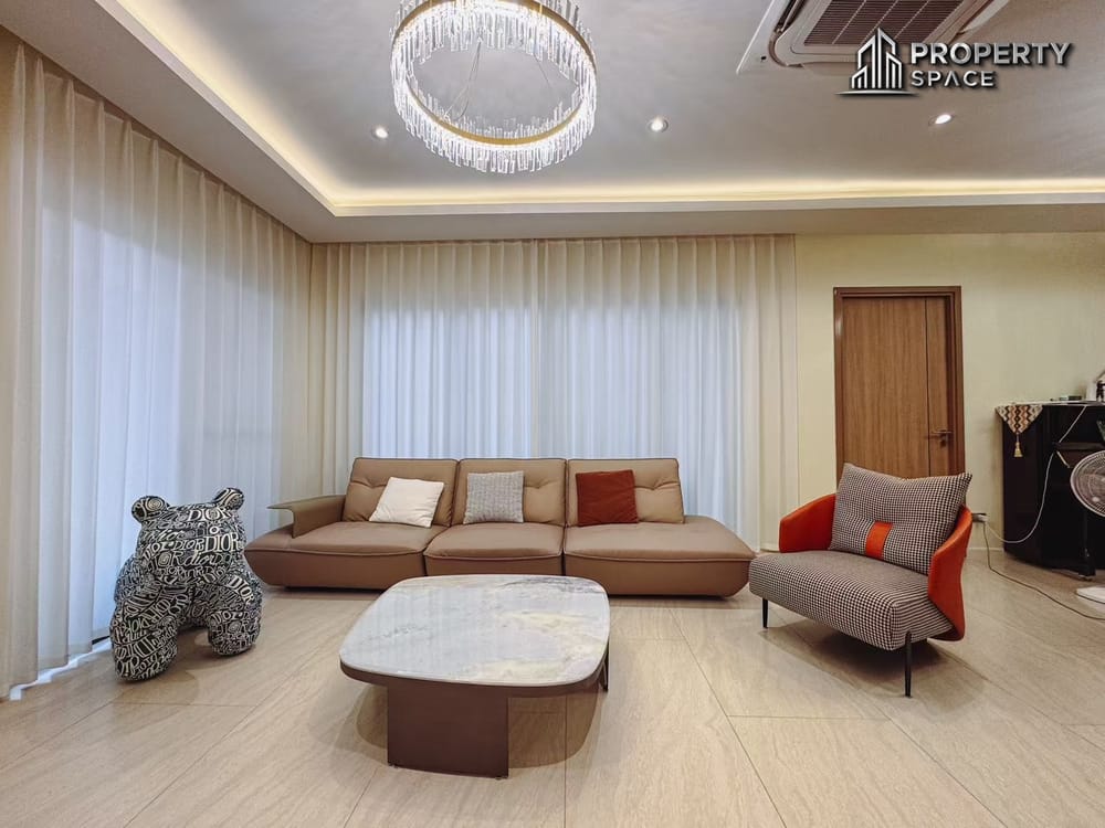 Luxury 2 Storey 4 Bedroom House In Patta Horizon Pattaya Image 4