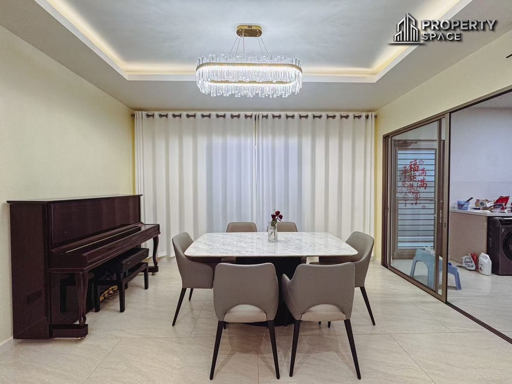 Luxury 2 Storey 4 Bedroom House In Patta Horizon Pattaya Image 5