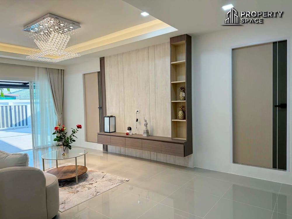 Modern 3 Bedroom Detached House In East Pattaya For Sale Image 3