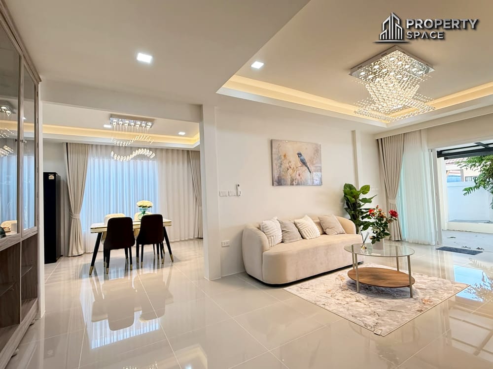 Modern 3 Bedroom Detached House In East Pattaya For Sale Image 1