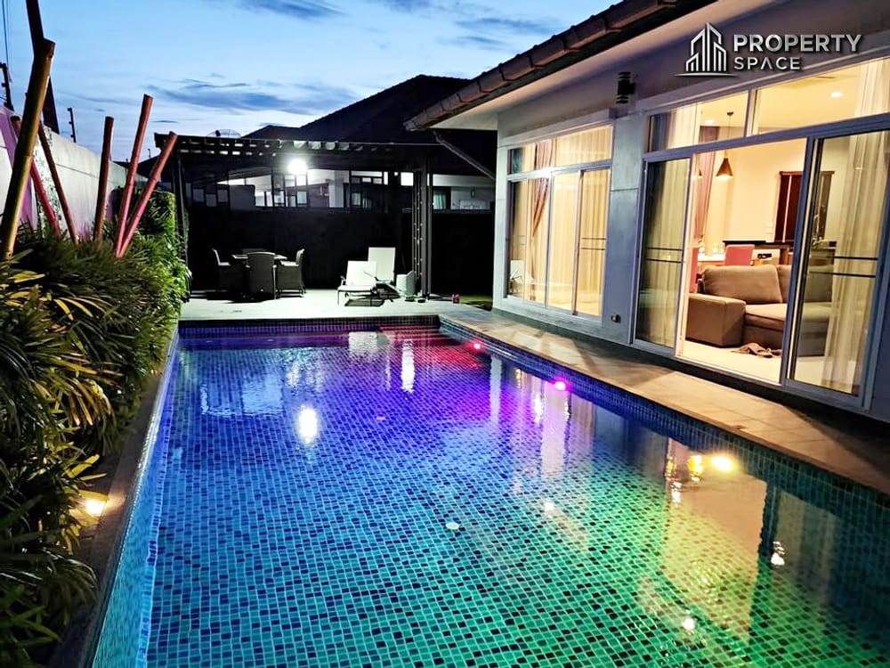 3 bedrooms Pool Villa In A Secure Village In Huay Yai Pattaya For Rent Image 1