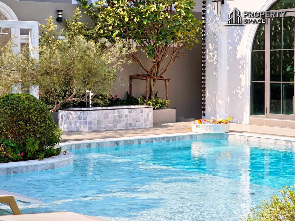 Luxury 5 Bedroom Pool Villa With Huge Land Plot In East Pattaya For Sale Image 5