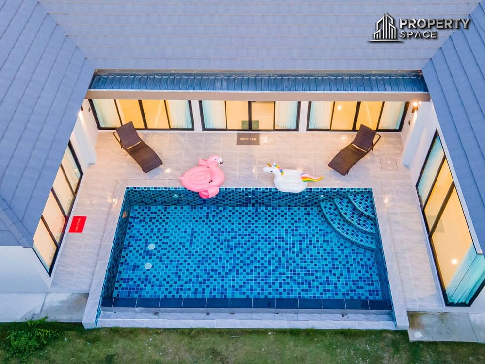 Private 4 Bedroom Pool Villa With Large Garden In Huay Yai Pattaya Image 6