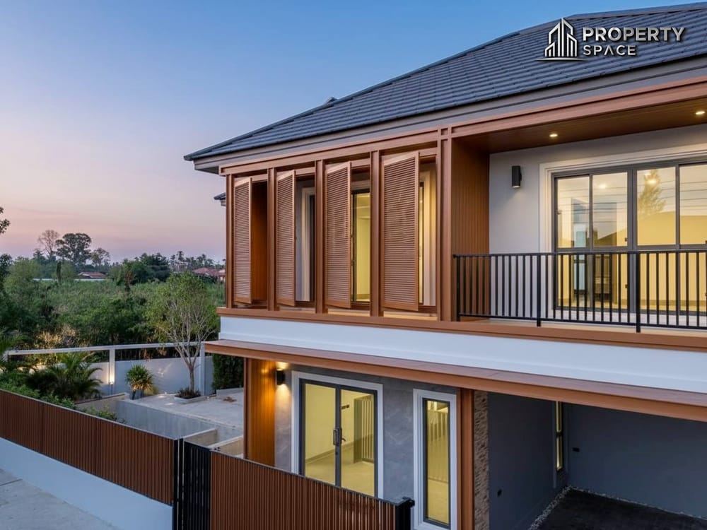 Brand New Luxury 4 Bedroom Pool Villa Close To Mabparchan Lake Pattaya For Sale Image 6