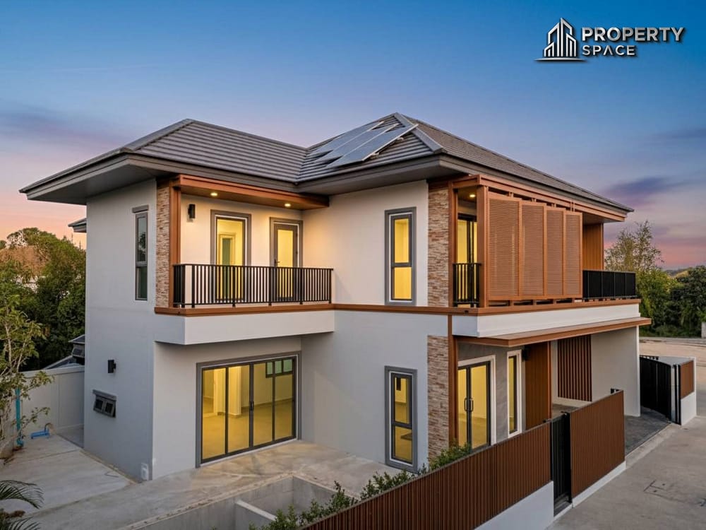 Brand New Luxury 4 Bedroom Pool Villa Close To Mabparchan Lake Pattaya For Sale Image 1