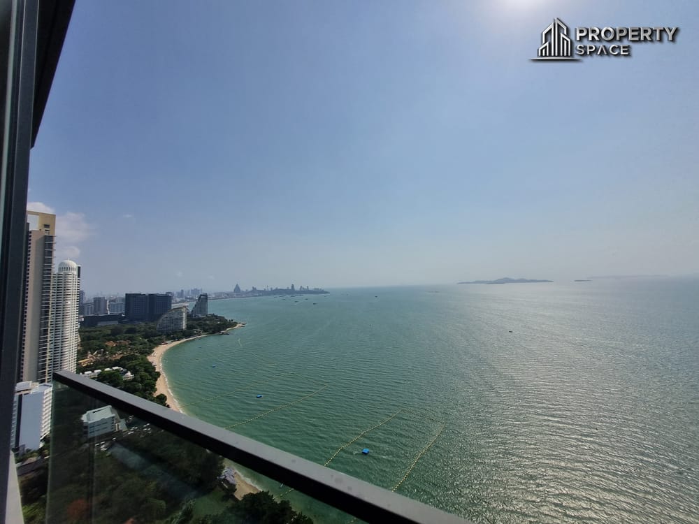 Elite Luxury Penthouse 3 Bedroom in Arom Wongamat Pattaya Condo For Sale Image 5