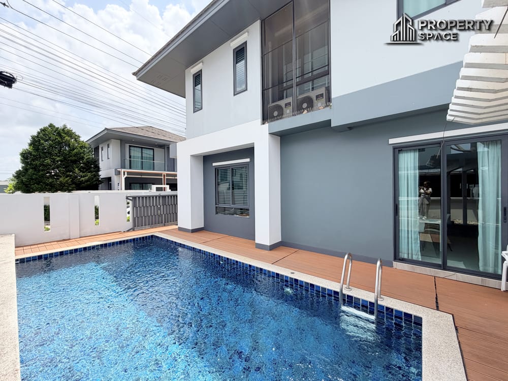 Modern 3-Bedroom House with Private Pool in Soi Siam Country Club For Rent Image 3