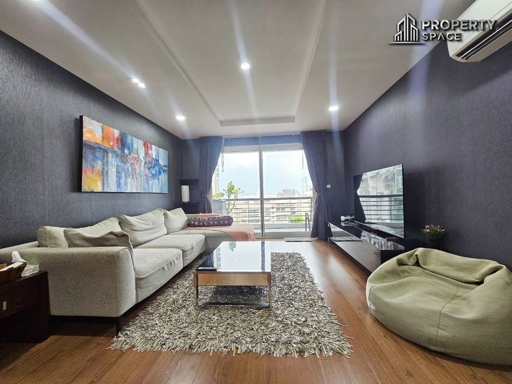 Spacious 2 Bedroom FQ Unit at Regent Condominium, Pratumnak Image 3
