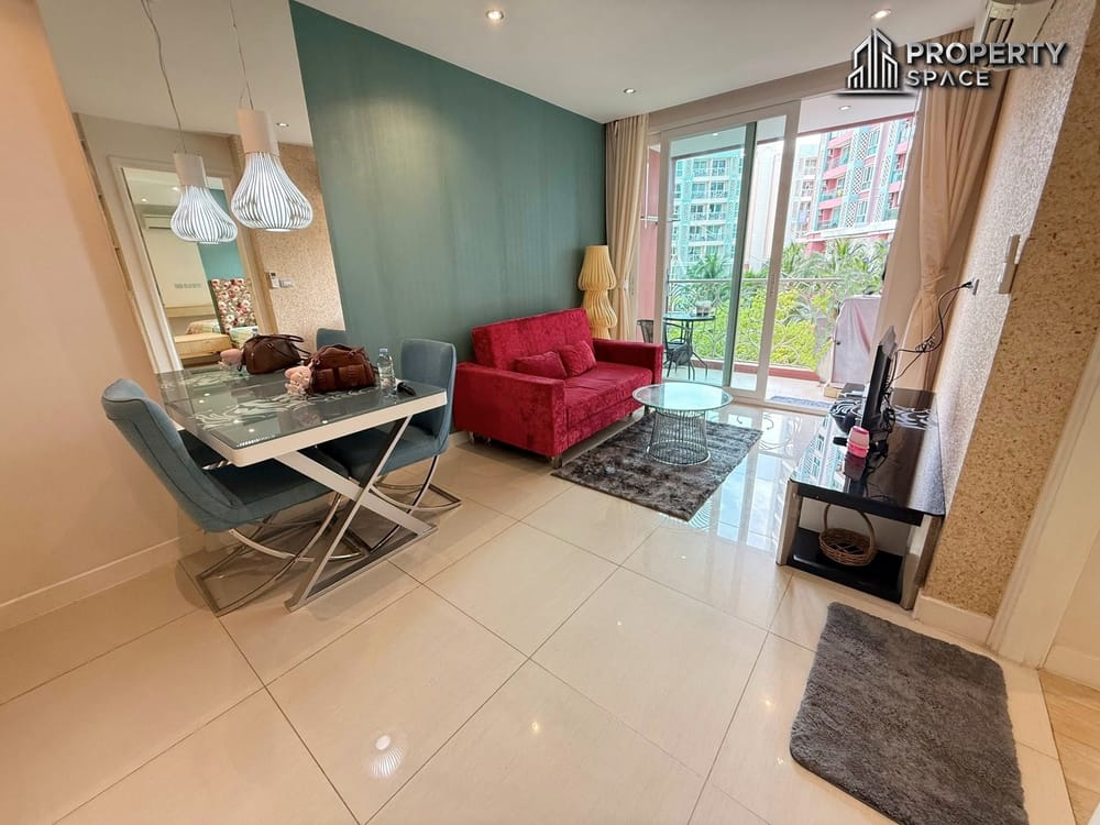 Resort-Style 1 Bedroom Pool View Condo in Grande Caribbean Pattaya For Rent Image 3