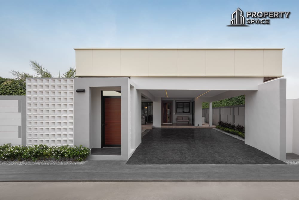 Luxury 3 Bedroom Modern Pool Villa at Zensiri Lakeside Mabprachan Pattaya For Sale Image 3