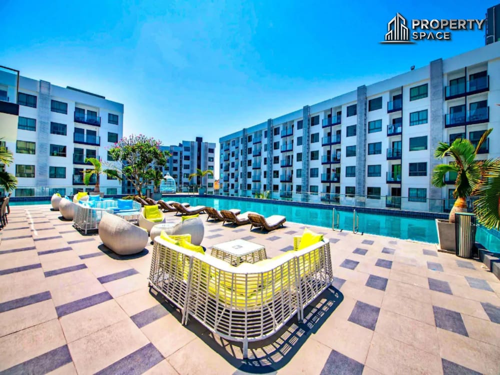 Affordable 1 Bedroom City View Condo in Acadia Beach Resort Pattaya For Rent Image 3