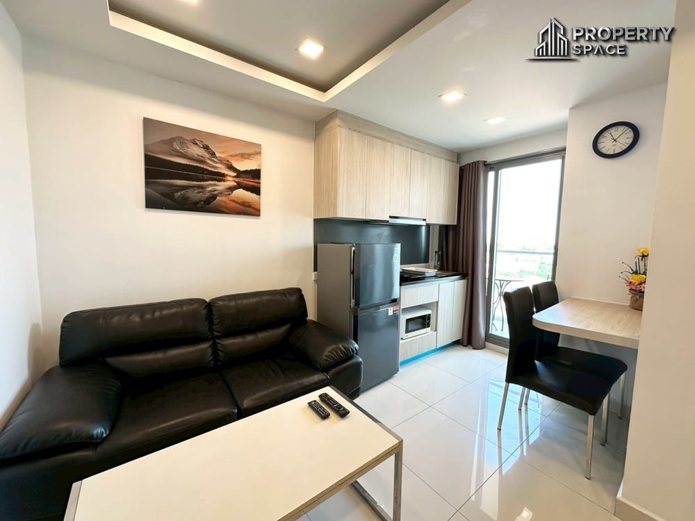 Affordable 1 Bedroom City View Condo in Acadia Beach Resort Pattaya For Rent Image 5