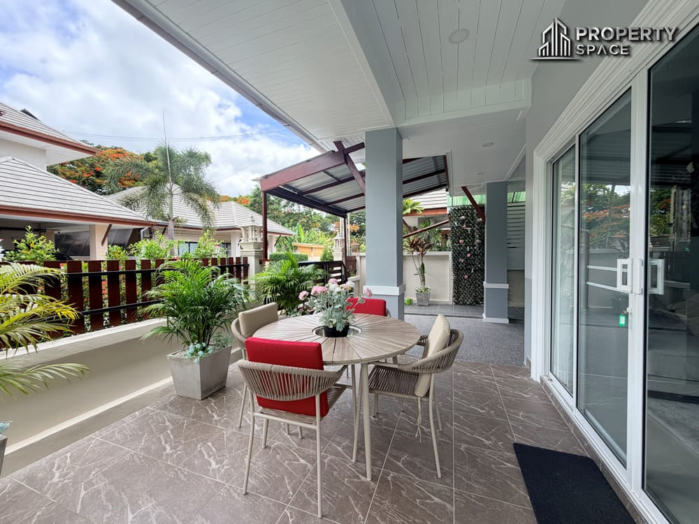 3 Bedroom Pool Villa in Baan Dusit View Na Jomtien For Sale Image 4