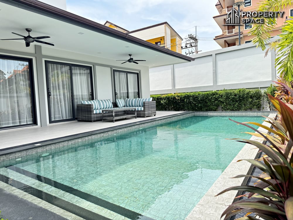 Modern 2 story pool villa 4 bedrooms in Zensiri Midtown South Pattaya Image 1