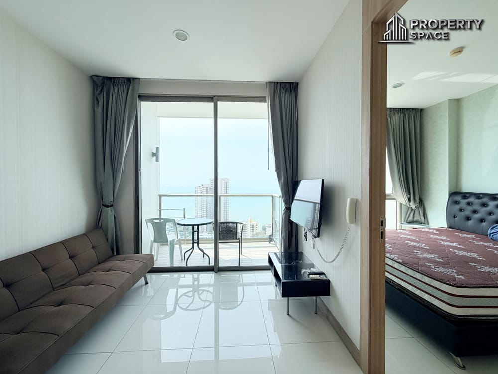 Sea View 1 Bedroom Condo in Riviera Wongamat Luxury Condo For Rent Image 1
