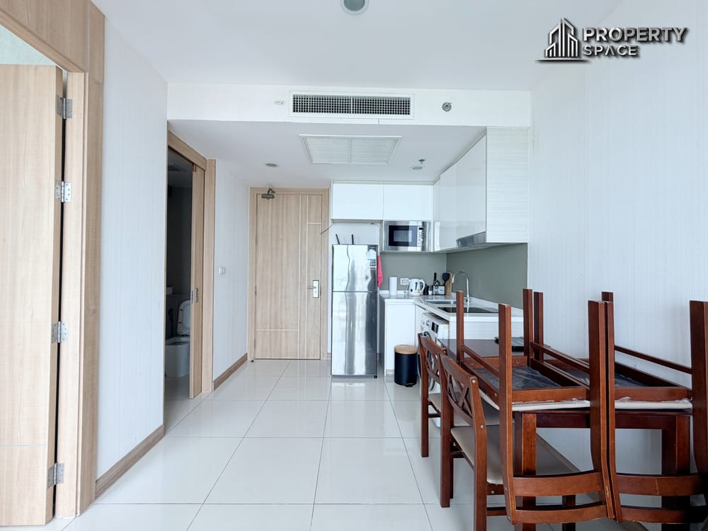 Sea View 1 Bedroom Condo in Riviera Wongamat Luxury Condo For Rent Image 6