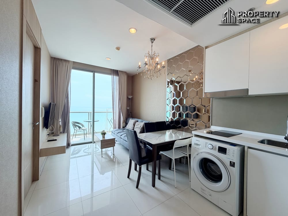 1 Bedroom Condo High Floor Sea View (FQ) in Riviera Wongamat Image 3