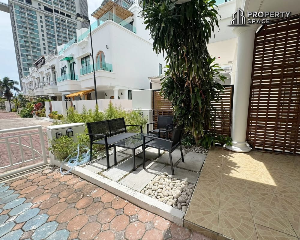 Premium 3 Bedroom Townhouse 220m from Wongamat Beach For Sale Image 5
