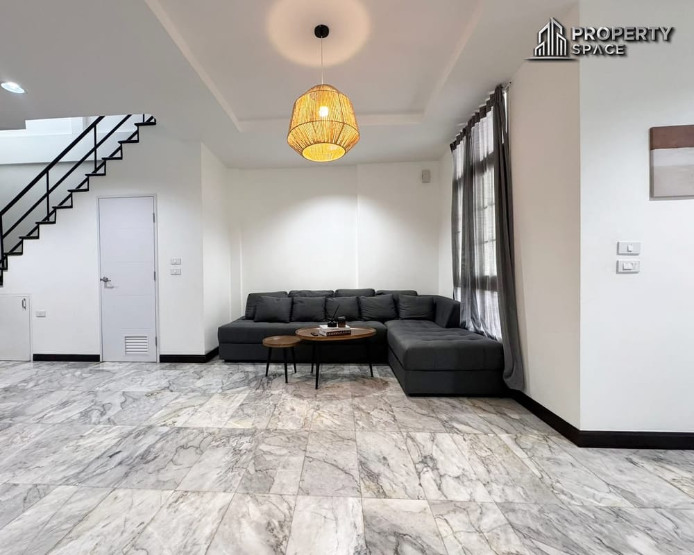 premium-3-bedroom-townhouse-220m-from-wongamat-beach-for-sale-ps2364 6