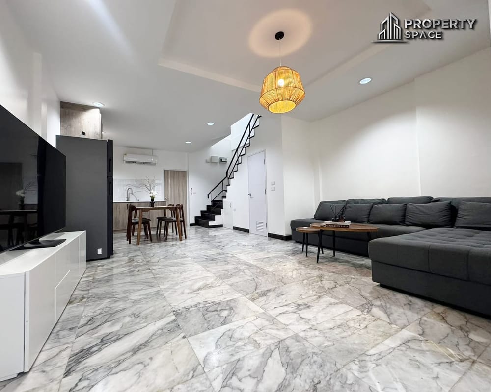 Premium 3 Bedroom Townhouse 220m from Wongamat Beach For Sale Image 6