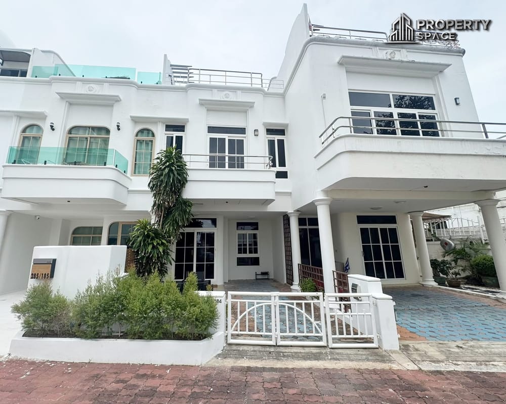 Premium 3 Bedroom Townhouse 220m from Wongamat Beach For Sale Image 1